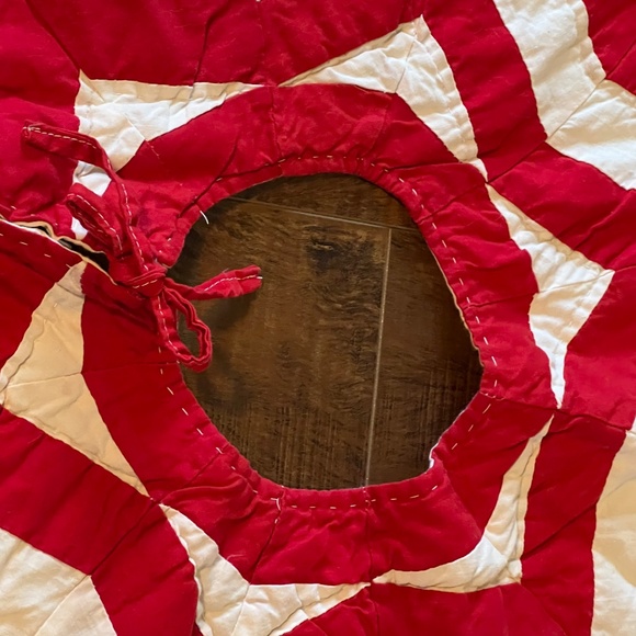 Quilted Christmas Tree Skirt Vintage Homemade 48” Handmade Star Pattern Classic - Picture 9 of 15